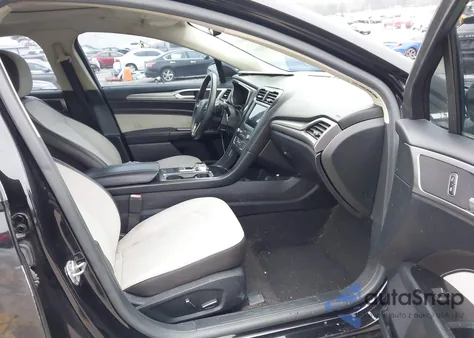 2019 Ford Fusion Se z USA, uszkodzony, nr VIN 3FA6P0HDXKR126565